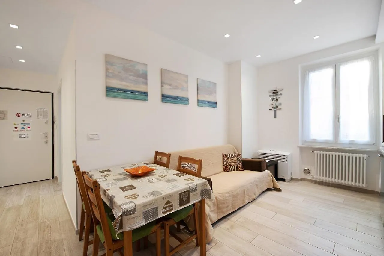 Trilocale Recagno Nuovo Apartment Varazze Italy